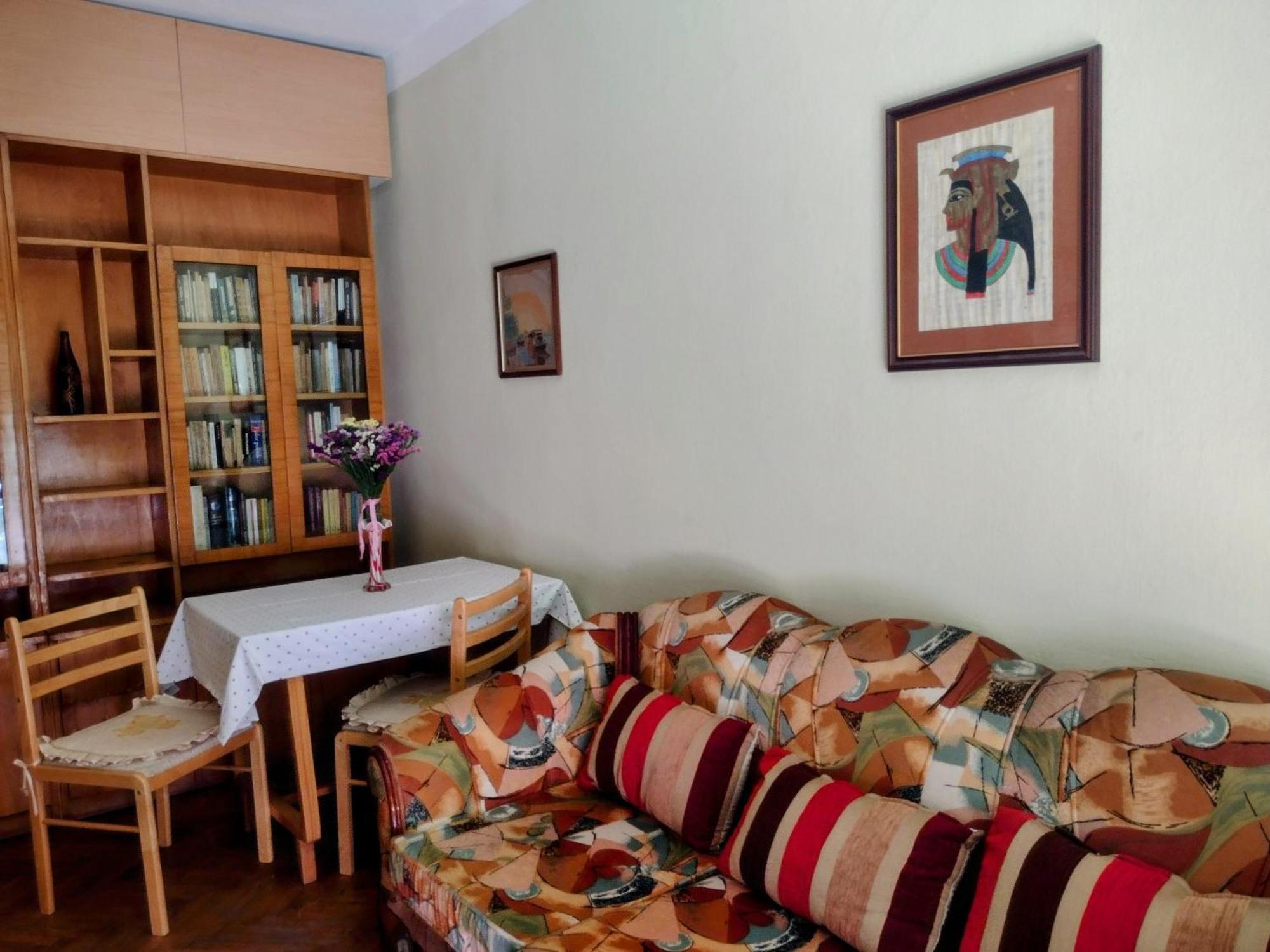 Era Echoes - Preserved Historical Apartment Tirana Eksteriør billede